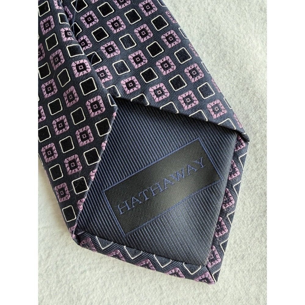Hathaway	Navy Purple Geometric Woven Jacquard	100% Silk Tie Necktie